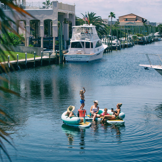 Inflatable Hangout 240 Dock Package